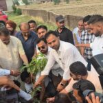 जसपुर: किसान चौपाल में बोले कृषि मंत्री, किसानों के खेतों तक पहुंचाई जाए आधुनिक कृषि तकनीक