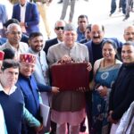 आठ मूल मंत्रों से सरकार ने साधा संतुलन