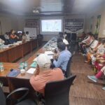 शीर्षक: मुख्य चिकित्सा अधिकारी (CMO) ने किया हेपेटाइटिस प्रभावित क्षेत्रों का स्थलीय निरीक्षण कर टीम को दिए आवश्यक निर्देश
