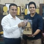फिल्म अभिनेता अमन वर्मा ने की फिल्म विकास परिषद के नोडल अधिकारी से भेंट