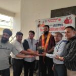 जसपुर:चिकित्सा शिविर के समापन पर चिकित्सकों व पैरामेडिकल स्टाफ का हुआ सम्मान
