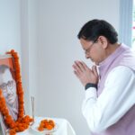 मुख्यमंत्री ने पंडित दीनदयाल उपाध्याय की जयंती पर दी श्रद्धांजलि,चित्र पर पुष्प अर्पित कर किया नमन