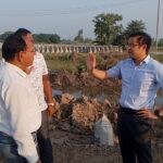 काशीपुर-रामपुर राष्ट्रीय राजमार्ग के गड्ढा मुक्त कार्यों का सीडीओ ने किया निरीक्षण,गुणवत्ता परखने के लिए एकत्र कराए नमूने।